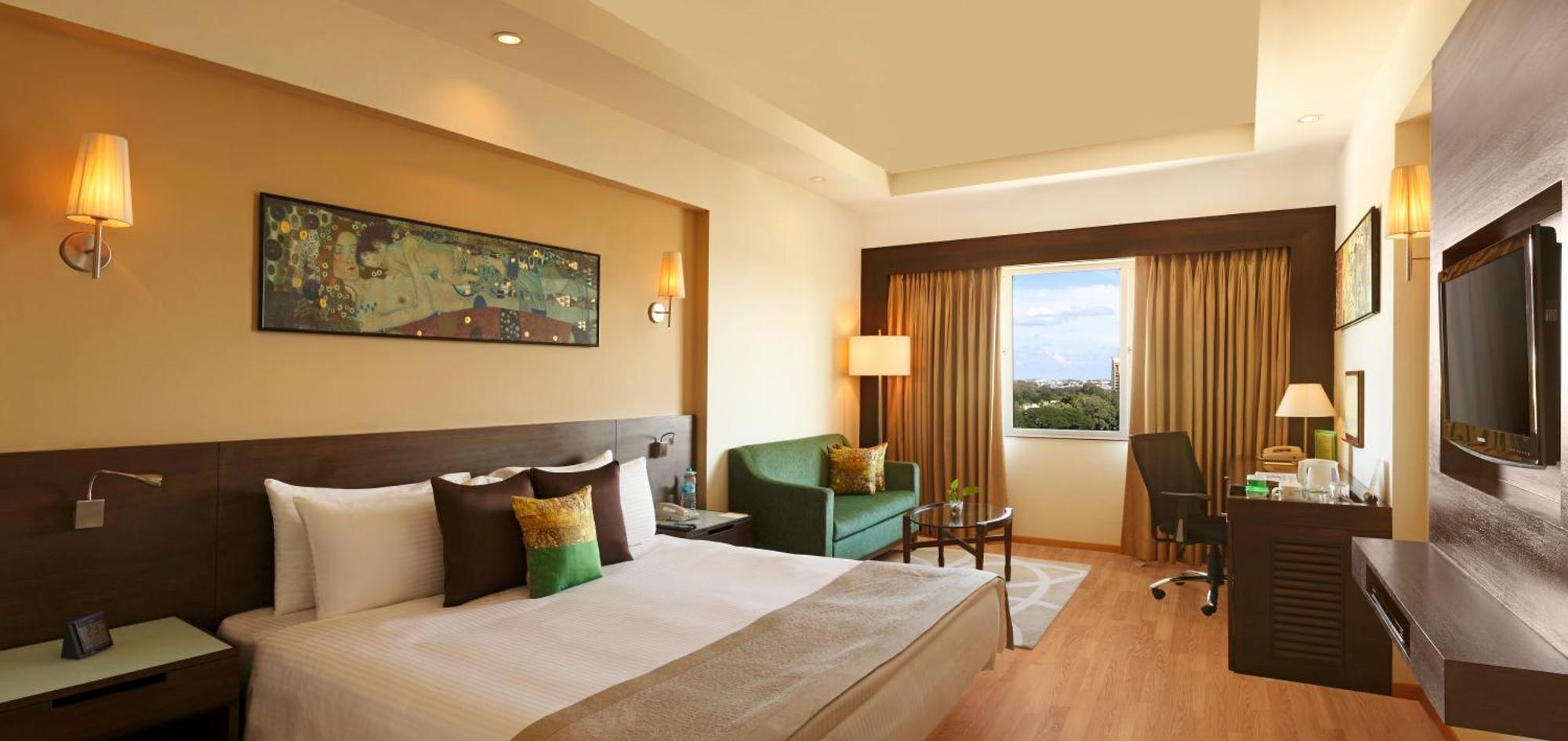 Lemon Tree Premier, Ulsoor Lake, Bengaluru Zewnętrze zdjęcie